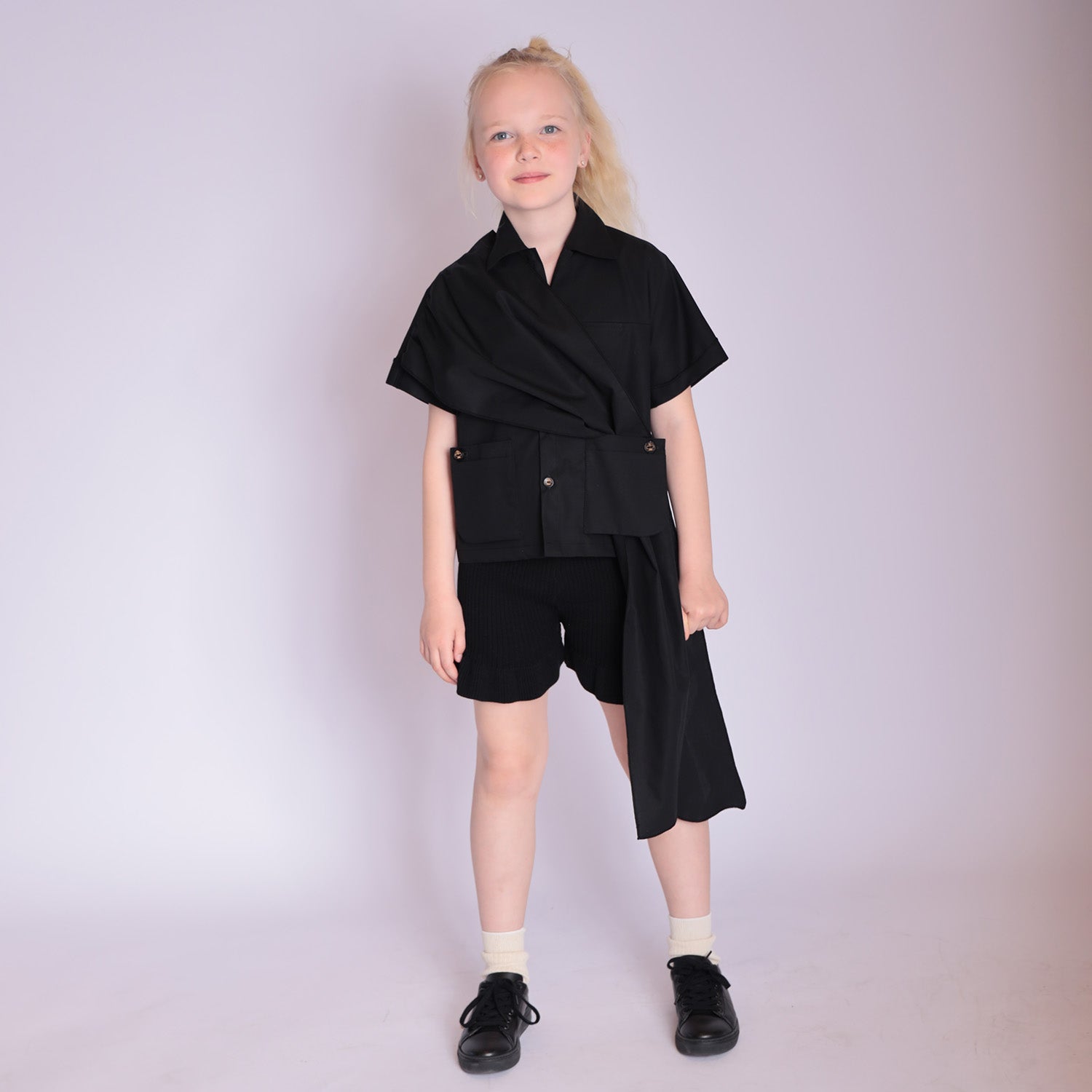 Zero Waste Schwarzes Designer-Shirt für Jungen und Mädchen